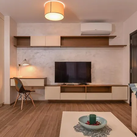 Stylish 1bd Flat With Elevator & Ac - Heart Of By Flat Mаnager