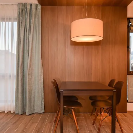 Stylish 1bd Flat With Elevator & Ac - Heart Of By Flat Mаnager Appartement