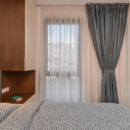 Stylish 1bd Flat With Elevator & Ac - Heart Of By Flat Mаnager Apartmán *
