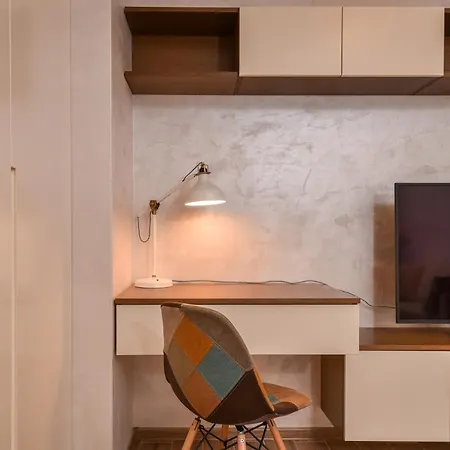 Stylish 1bd Flat With Elevator & Ac - Heart Of By Flat Mаnager Apartmán