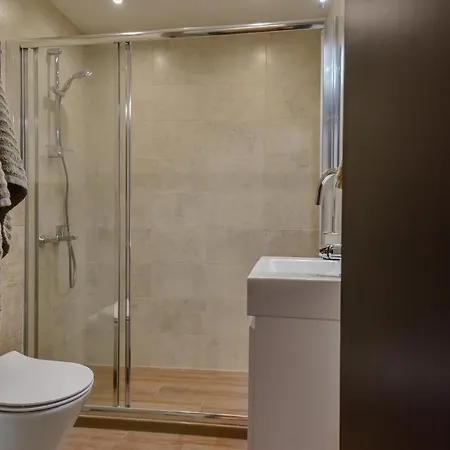 아파트 The Grunge Spot - Charming New 1-bedroom By Flat Mаnager 소피아