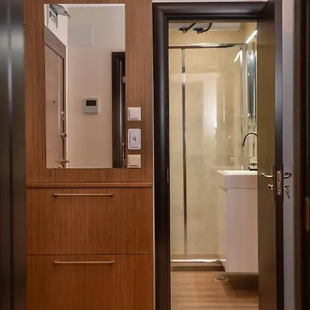 The Grunge Spot - Charming New 1-bedroom By Flat Mаnager 아파트 소피아