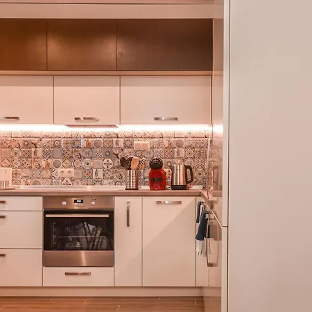 Apartament The Grunge Spot - Charming New 1-bedroom By Flat Mаnager