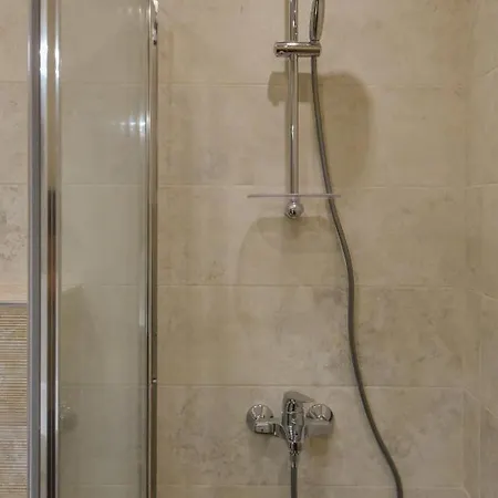 Apartament The Grunge Spot - Charming New 1-bedroom By Flat Mаnager *