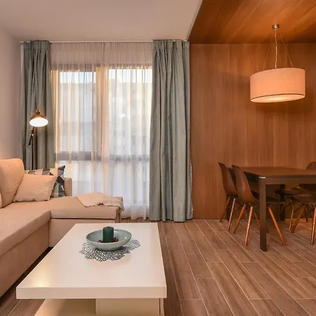 Stylish 1bd Flat With Elevator & Ac - Heart Of By Flat Mаnager Apartment *